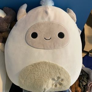 16” Amelth (Superstore Exclusive) Squishmallow